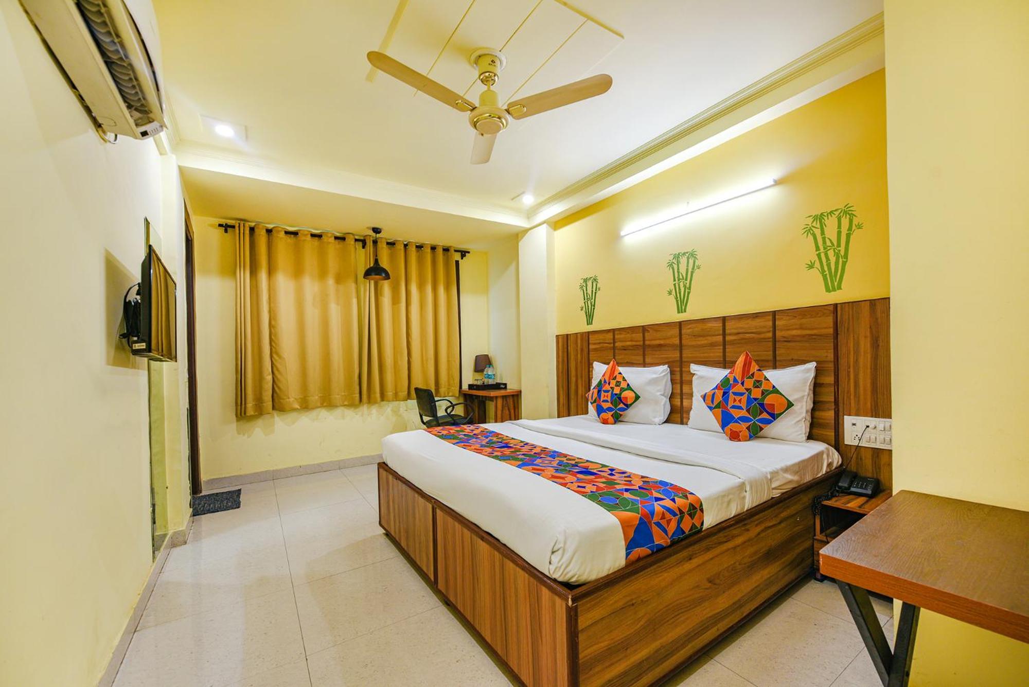Fabhotel Ishtara Auberge - Nr Yashobhoomi Convention Centre Neu-Delhi Exterior foto