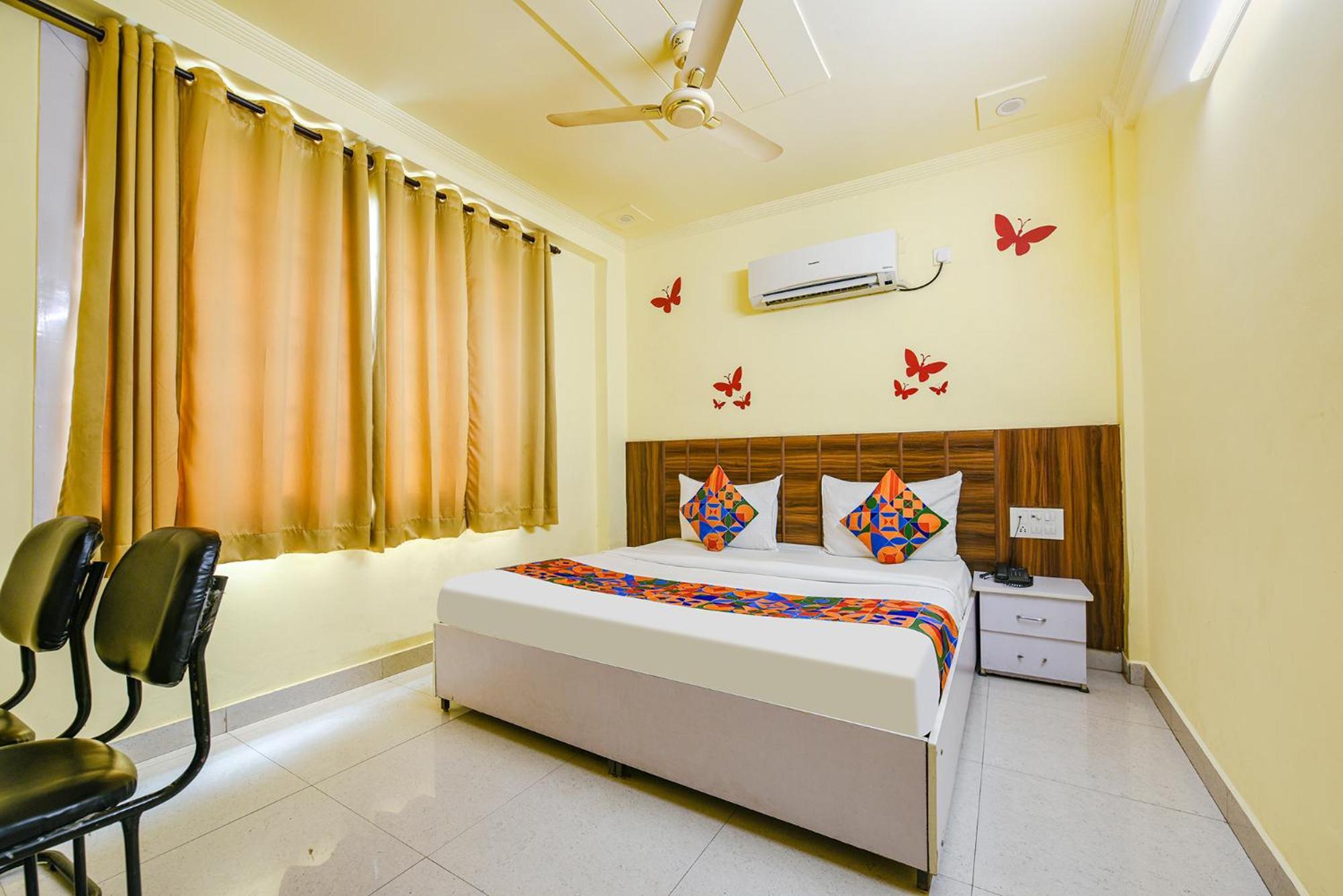 Fabhotel Ishtara Auberge - Nr Yashobhoomi Convention Centre Neu-Delhi Exterior foto