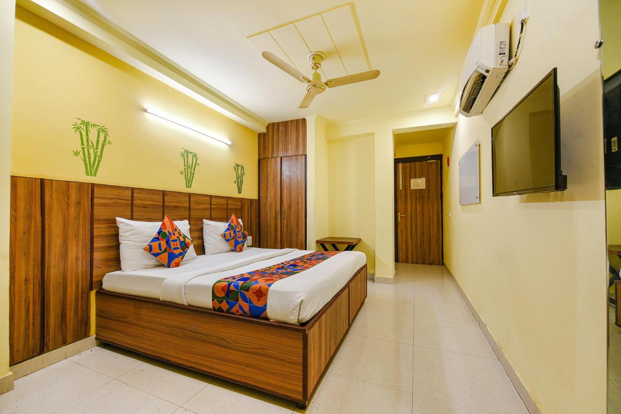 Fabhotel Ishtara Auberge - Nr Yashobhoomi Convention Centre Neu-Delhi Exterior foto