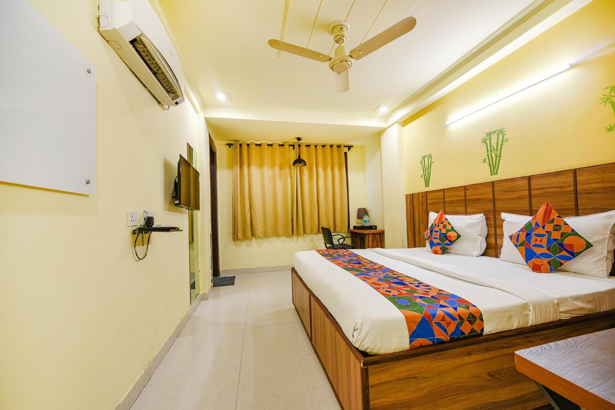 Fabhotel Ishtara Auberge - Nr Yashobhoomi Convention Centre Neu-Delhi Exterior foto
